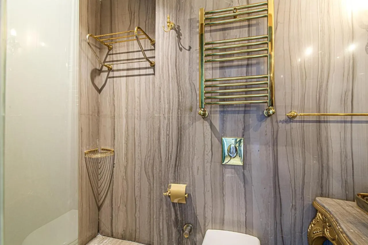 Studio In Historic Mansion In Beylerbeyi Istanbul 0*,